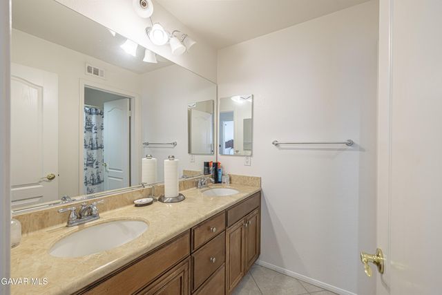 3324 W Avenue J10 Upstair Unit, Lancaster, CA 93536