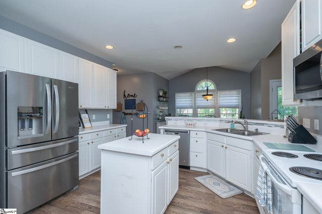 47 N Orchard Farms Avenue, Simpsonville, SC 29681