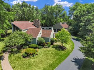 20785 N Meadows Court, Kildeer, IL 60047