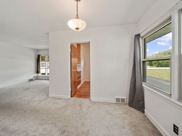 4N365 9th Avenue, Addison, IL 60101