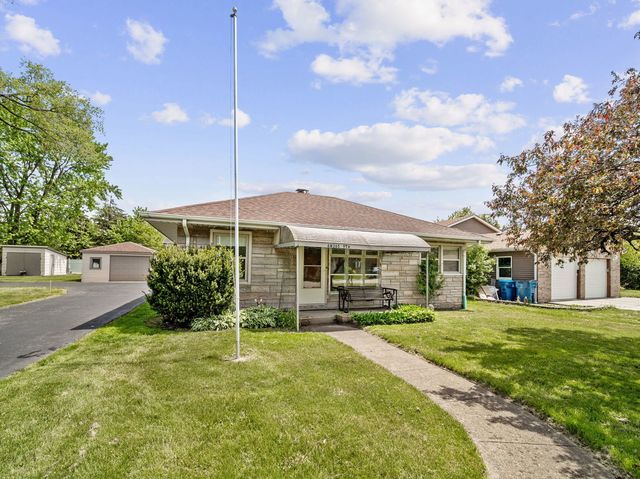 4N365 9th Avenue, Addison, IL 60101