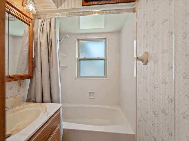 4N365 9th Avenue, Addison, IL 60101
