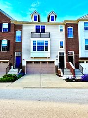38 Neri Drive, Schaumburg, IL 60194