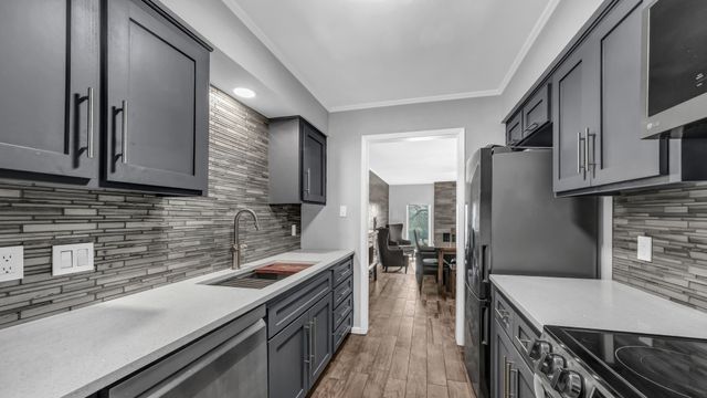 5107 Elms Court, Granbury, TX 76049