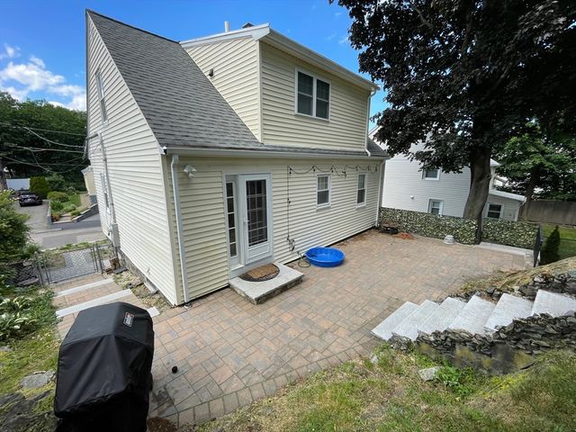 20 Oak Road, Medford, MA 02155