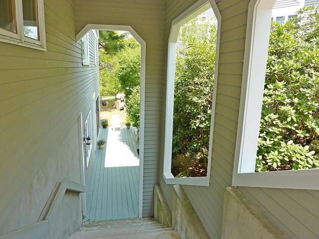 12 Heather Court, Nashua, NH 03062