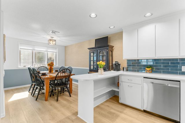12 Heather Court, Nashua, NH 03062