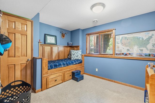 17924 Ingrid Court, Lakeville, MN 55044
