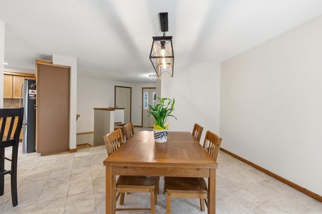 17924 Ingrid Court, Lakeville, MN 55044