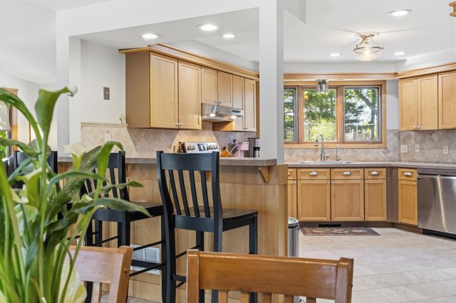 17924 Ingrid Court, Lakeville, MN 55044
