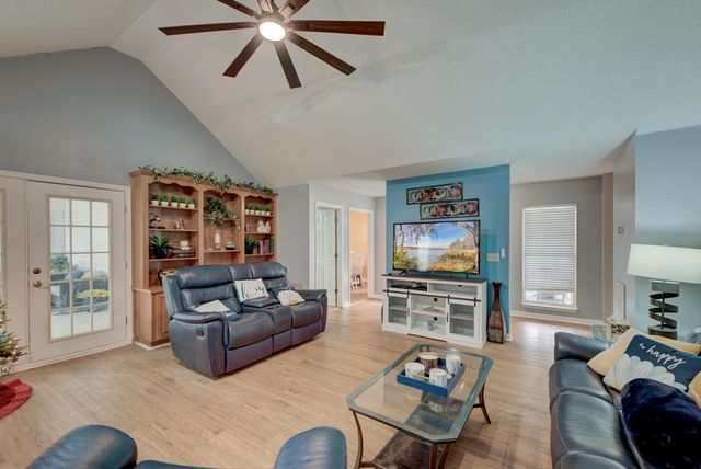 1016 Maidstone Drive, Summerville, SC 29483