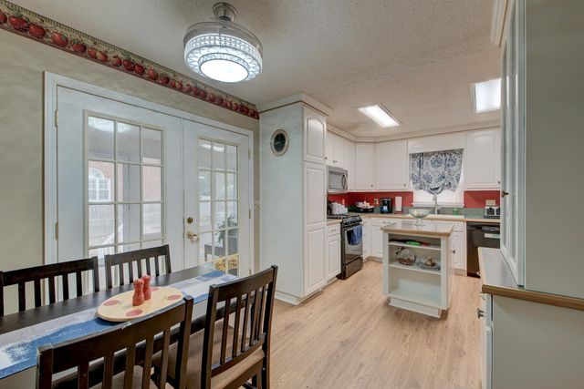 1016 Maidstone Drive, Summerville, SC 29483