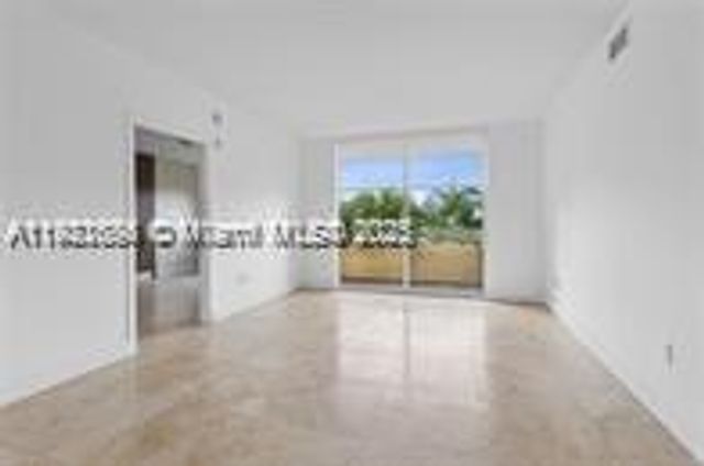 2775 NE 187th St 312, Aventura, FL 33180