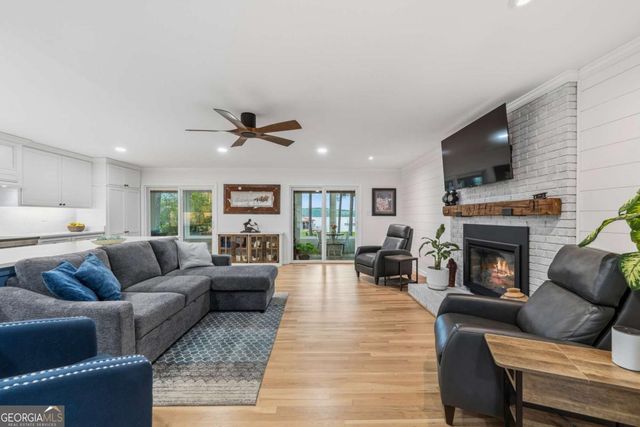 135 E Lakeview Drive NE, Milledgeville, GA 31061