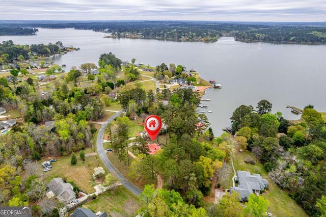 135 E Lakeview Drive NE, Milledgeville, GA 31061