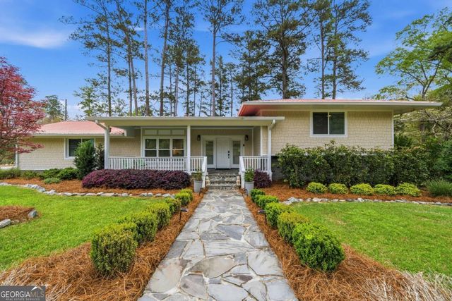 135 E Lakeview Drive NE, Milledgeville, GA 31061