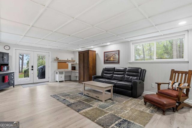 135 E Lakeview Drive NE, Milledgeville, GA 31061