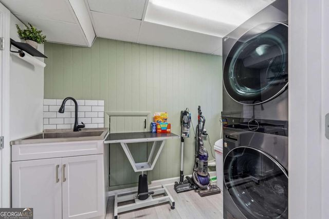 135 E Lakeview Drive NE, Milledgeville, GA 31061