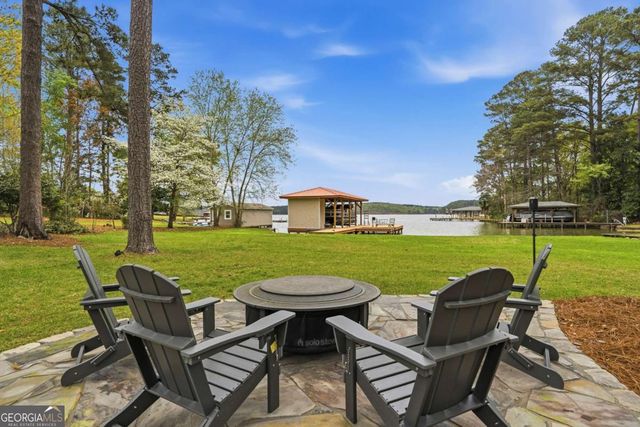 135 E Lakeview Drive NE, Milledgeville, GA 31061