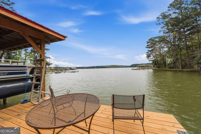 135 E Lakeview Drive NE, Milledgeville, GA 31061