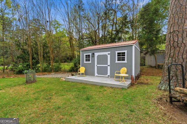 135 E Lakeview Drive NE, Milledgeville, GA 31061