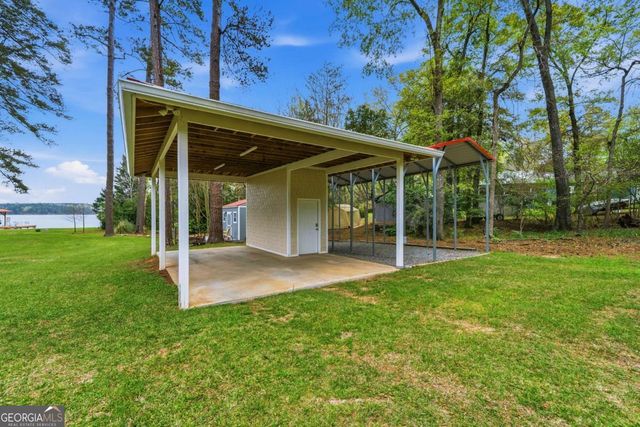 135 E Lakeview Drive NE, Milledgeville, GA 31061