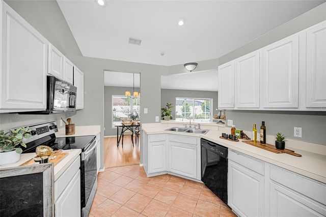 1721 HUNTER LANE, Tarpon Springs, FL 34689