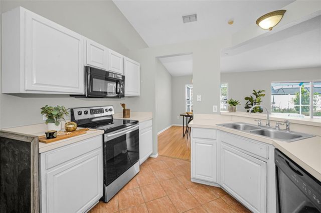 1721 HUNTER LANE, Tarpon Springs, FL 34689