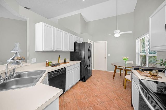 1721 HUNTER LANE, Tarpon Springs, FL 34689