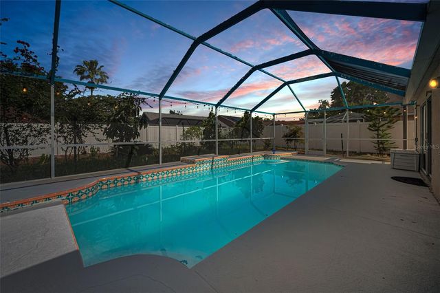1721 HUNTER LANE, Tarpon Springs, FL 34689