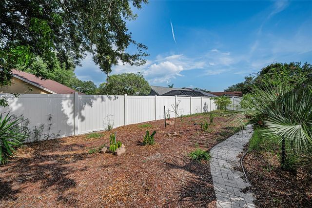 1721 HUNTER LANE, Tarpon Springs, FL 34689