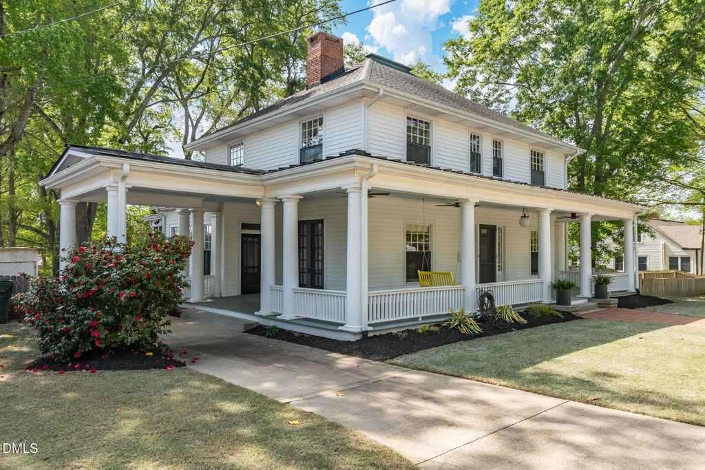 311 S Fayetteville Street, Clayton, NC 27520