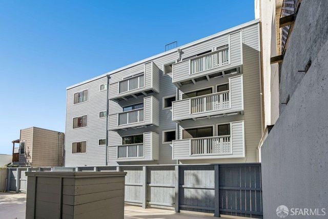 2040 Laguna Street 103, San Francisco, CA 94115