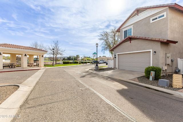 2877 E VIRGINIA Street, Gilbert, AZ 85296