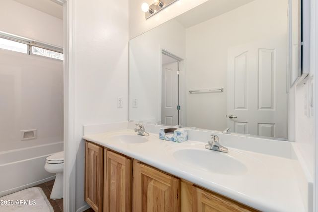 2877 E VIRGINIA Street, Gilbert, AZ 85296