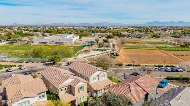 2877 E VIRGINIA Street, Gilbert, AZ 85296