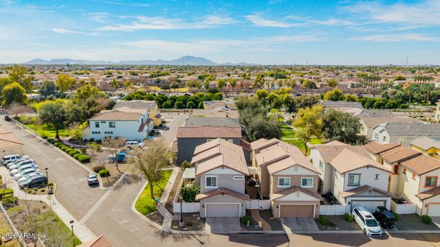 2877 E VIRGINIA Street, Gilbert, AZ 85296
