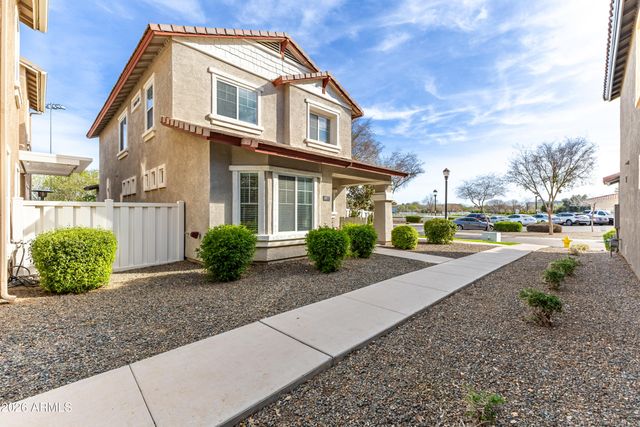 2877 E VIRGINIA Street, Gilbert, AZ 85296