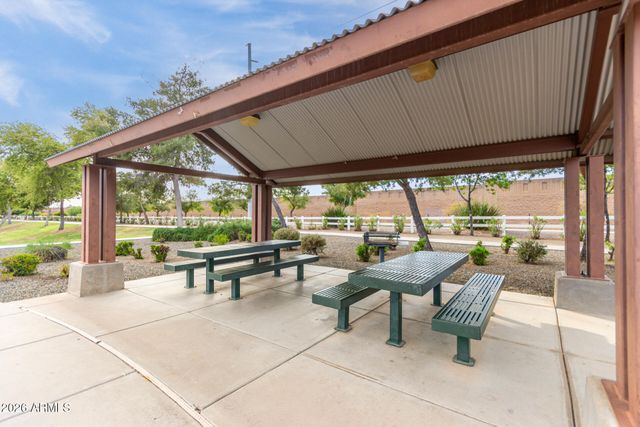 2877 E VIRGINIA Street, Gilbert, AZ 85296