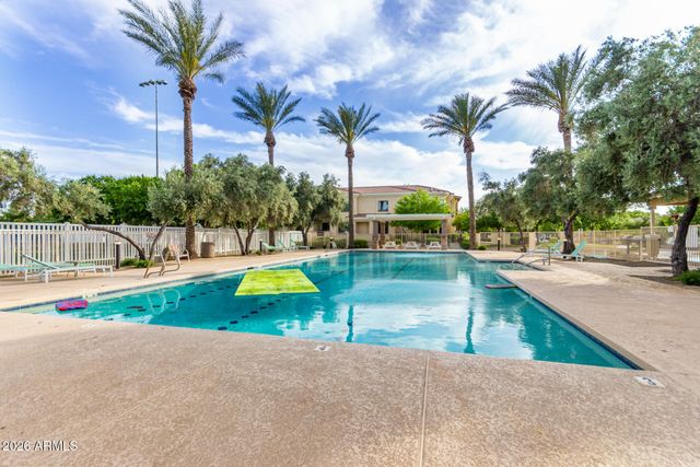 2877 E VIRGINIA Street, Gilbert, AZ 85296