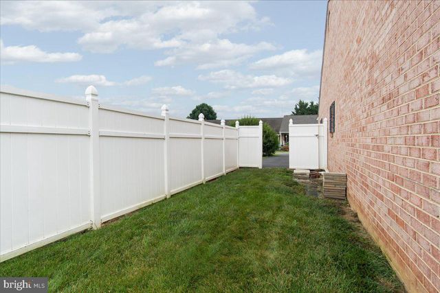 720 NAPLES DR, Hagerstown, MD 21740