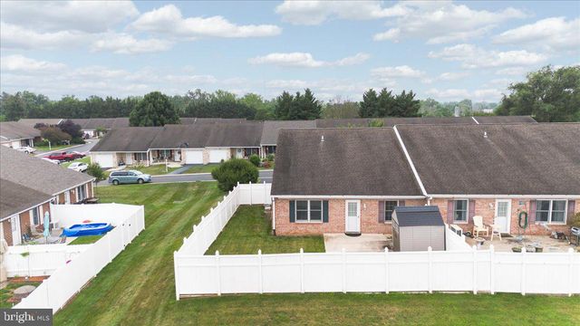 720 NAPLES DR, Hagerstown, MD 21740