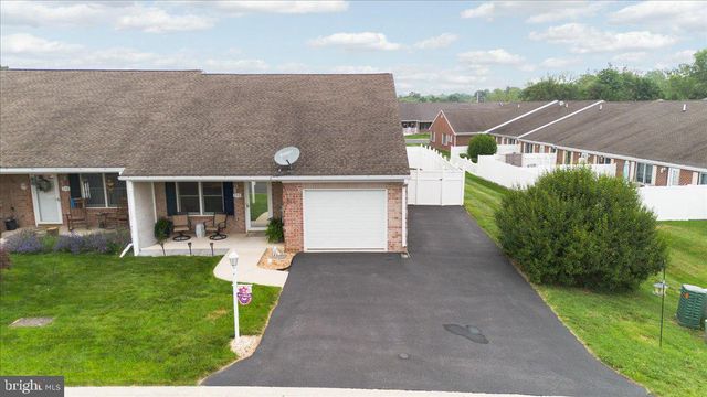 720 NAPLES DR, Hagerstown, MD 21740