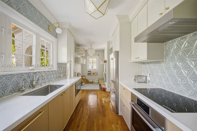 505 Navarre Ave, Coral Gables, FL 33134