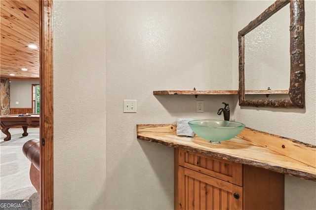 112 Eagles Nest Lane, Blue Ridge, GA 30513