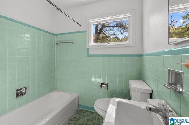 9805 RED MILL ROAD, Birmingham, AL 35215