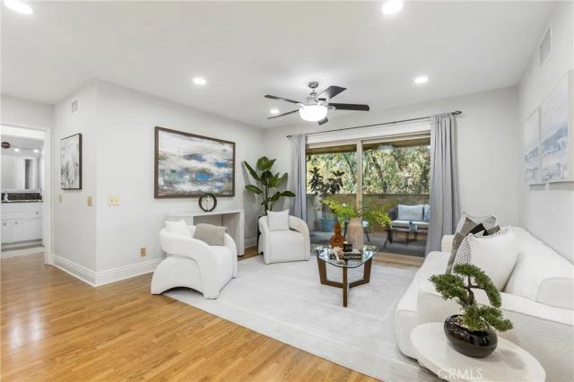25183 Oak Canyon, Lake Forest, CA 92630