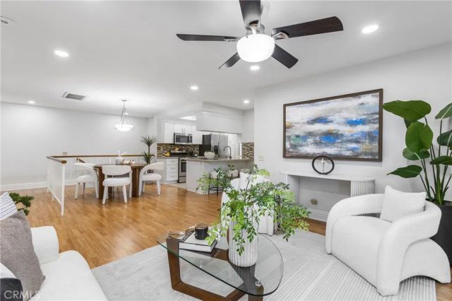 25183 Oak Canyon, Lake Forest, CA 92630