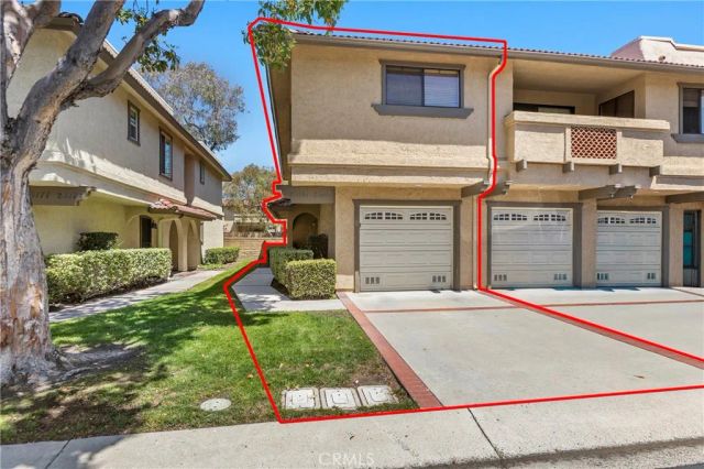 25183 Oak Canyon, Lake Forest, CA 92630