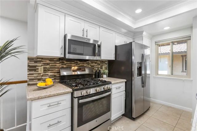 25183 Oak Canyon, Lake Forest, CA 92630